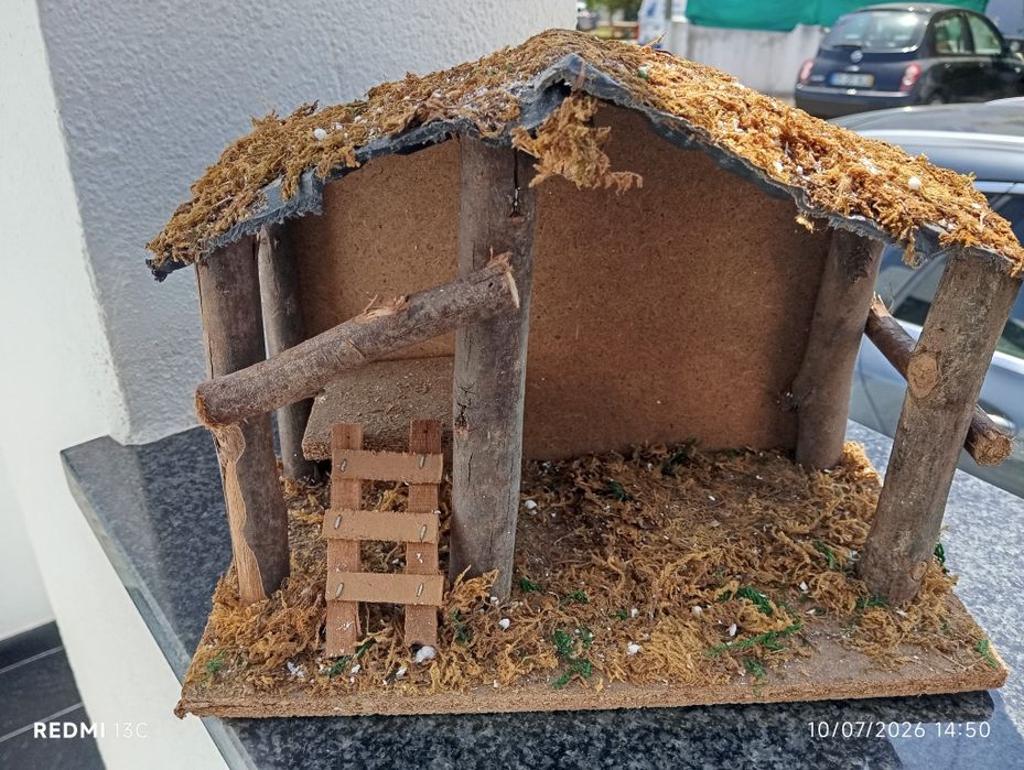 Cabana para presépio madeira