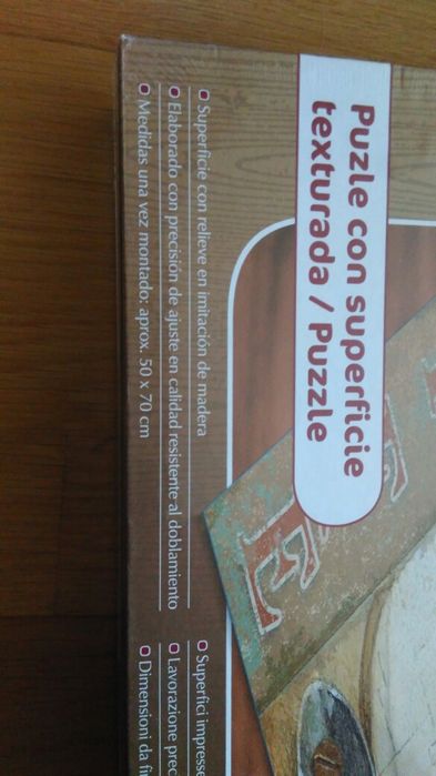 Puzzle 1000 peças com superfície texturada de madeira