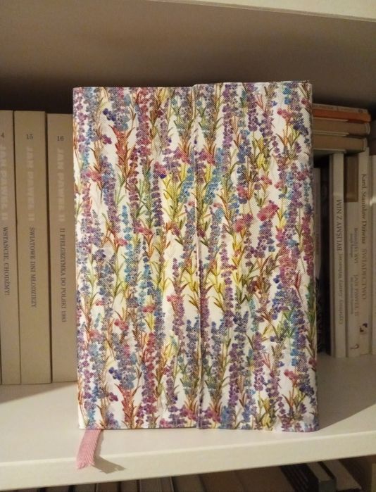 Otulacz na książki. Etui. Okładka.