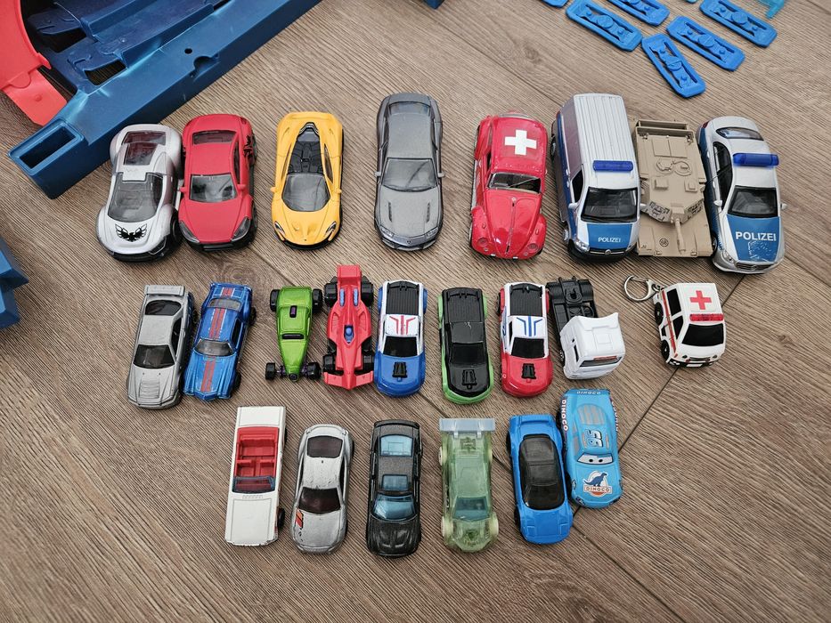 HOT WHEELS, track builder, 6-12 lat