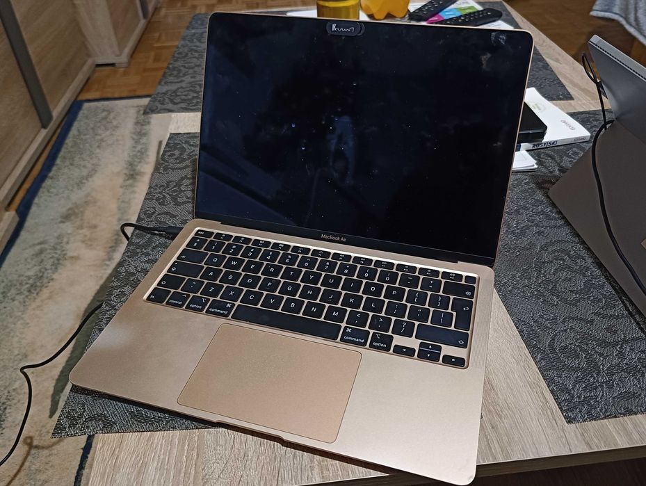 MacBook 13 Air A2179 Rose Gold różowe złoto