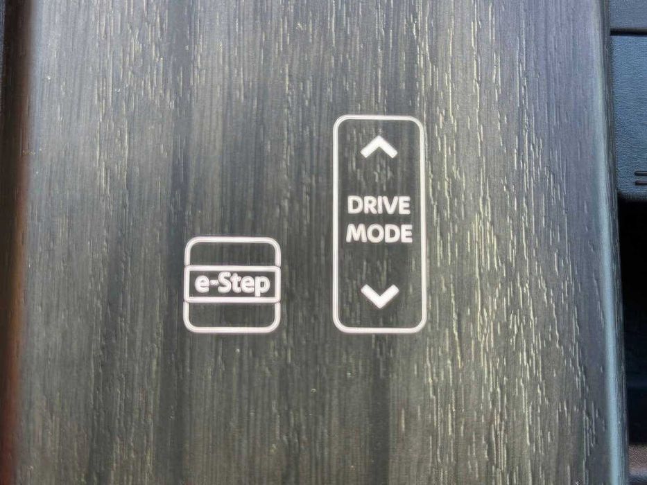 Nissan Ariya Platinum      2023