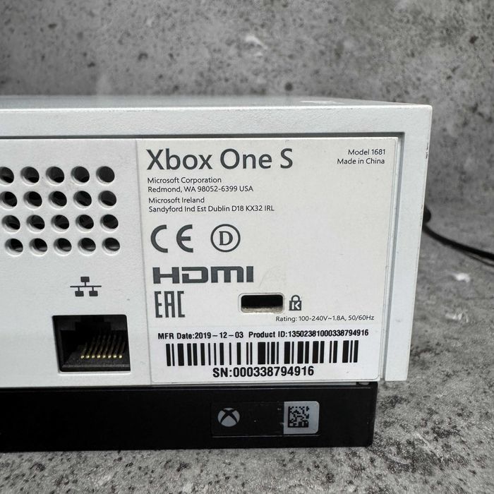 Konsola Xbox One S 800Gb + Pad | Adapter HDMI