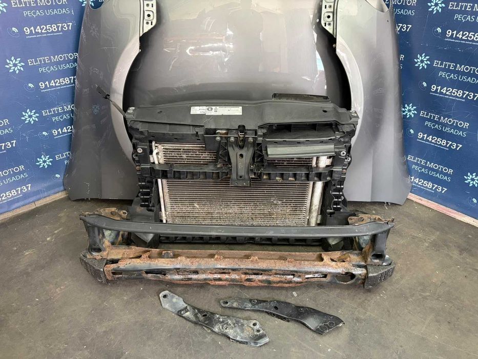 Frente completa usada VW GOLF VI 6 parachoques capot oticas guardalamas reforço