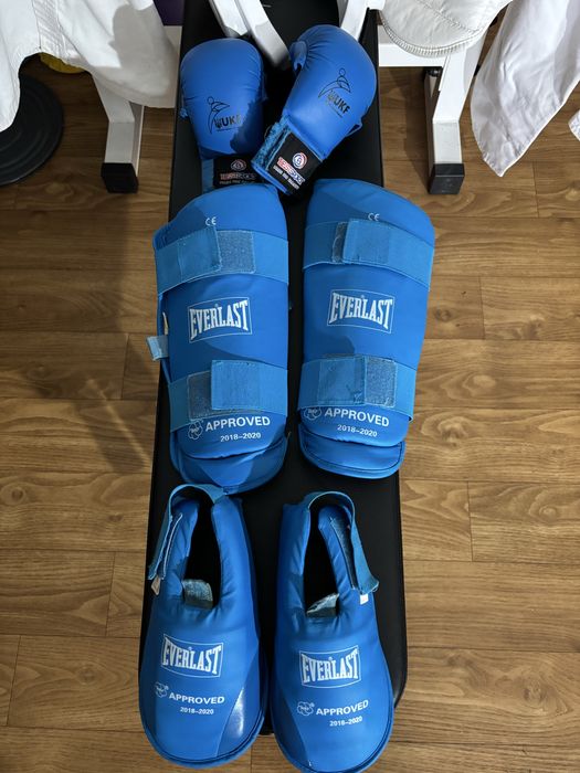 Кімоно, шолом,захист для карате