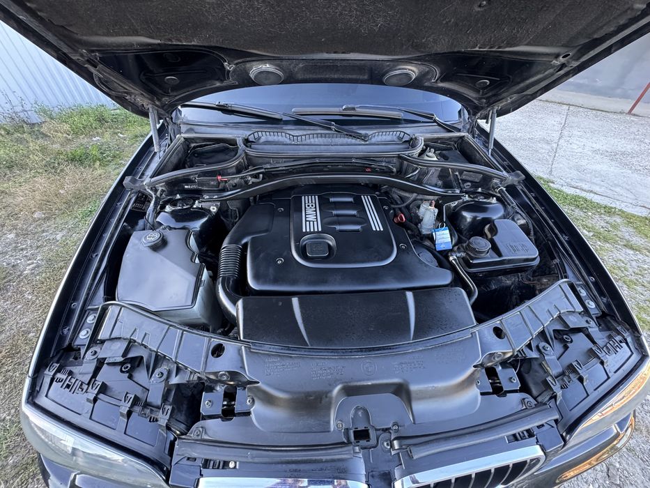 BMW X3 E83     2.0d    Повний привід xDrive