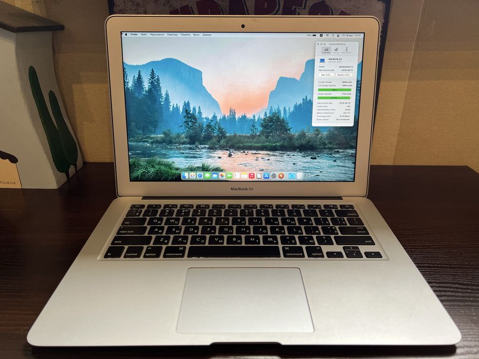 Батарея до 10.5 годин, майже ідеальний Macbook Air 13 A1466 2017, 8/256Гб