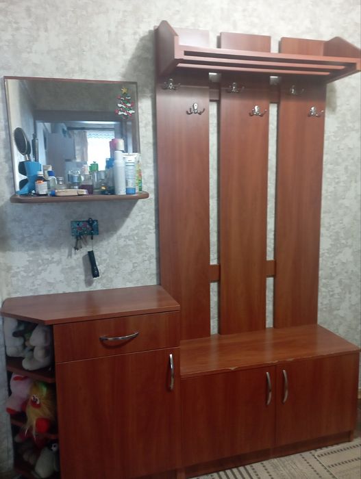 Прихожка із ДСП .