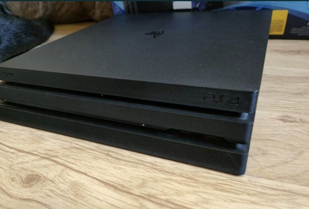 PlayStation 4 PS4 pro 7216B  Gwarancja  Zamiana Xbox one 360 PS3 ps5