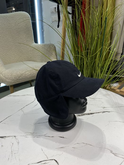 Винтажная кепка-ушанка Nike