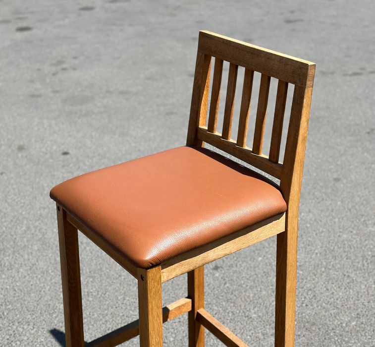 Вінтажні шкіряні барні дерев'яні крісла/стільці/вінтаж/меблі з Європи