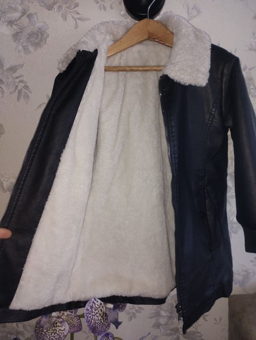 Віддам теплу зимову куртку на хлопчика 3-5 рочків