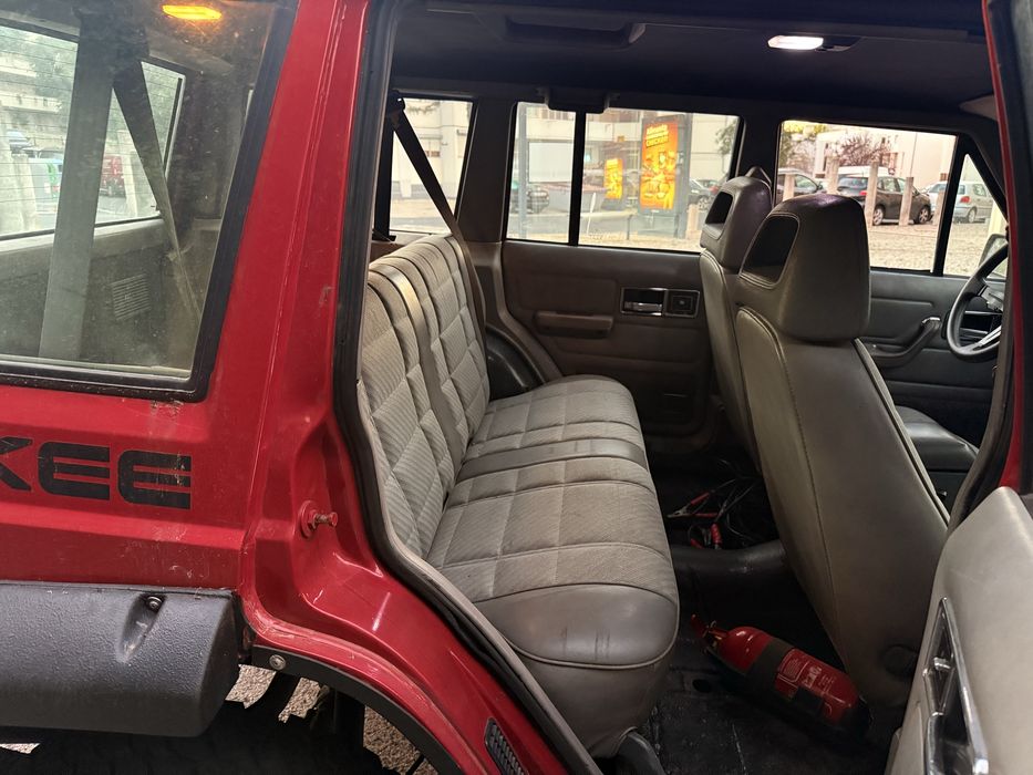 Jeep cherokee XJ 2.1TD Aceito retoma
