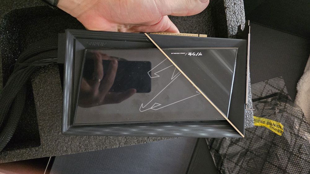 Karta graficzna RTX 5090 Gigabyte AORUS  Xtreme Waterforce AIO