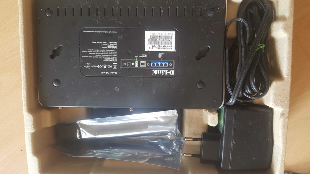 Router DIR - 635