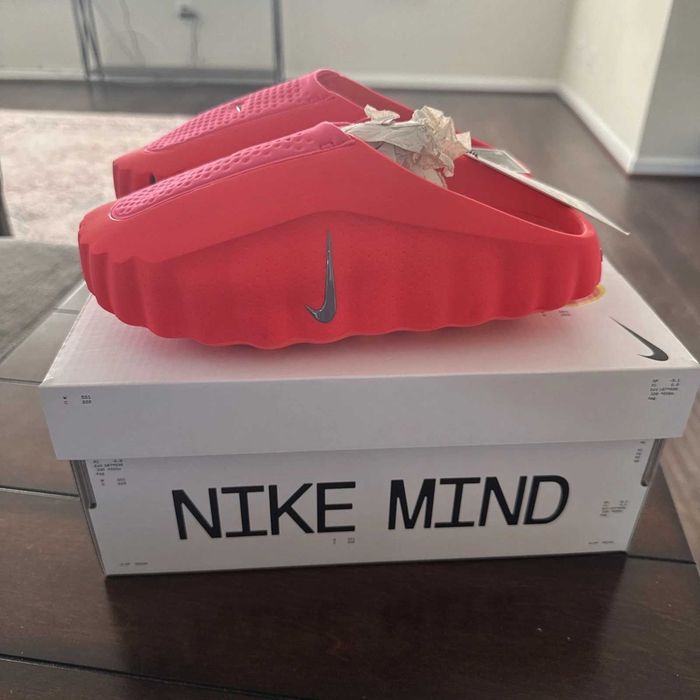 Nike Mind 001 Slide Solar Red R.44