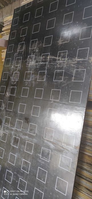 Sklejka budowlana Płyta szalunkowa Stemple Dźwigar Trójnóg Korony