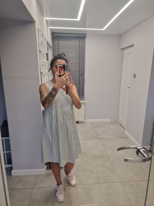 Sukienka Reserved 38