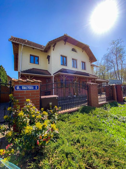 Pokoje gościnne nad morzem  – wygodnie, blisko plaży  –  Międzywodzie