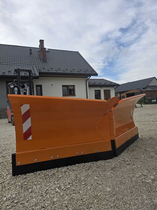 Pług do śniegu strzałka komunalny Volant 2.5-3.2m euro/tuz amortyzacja