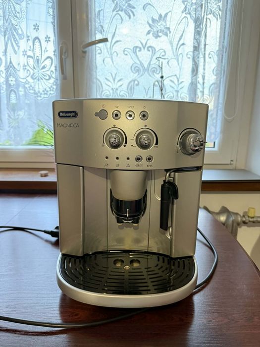 Express DēLonghi Magnifica