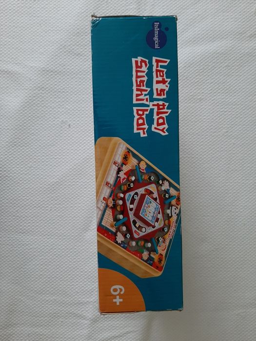 Jogo com peças de sushi