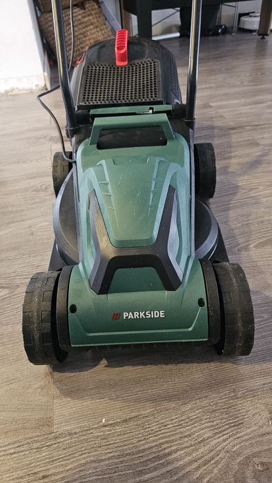 Corta relvas parkside