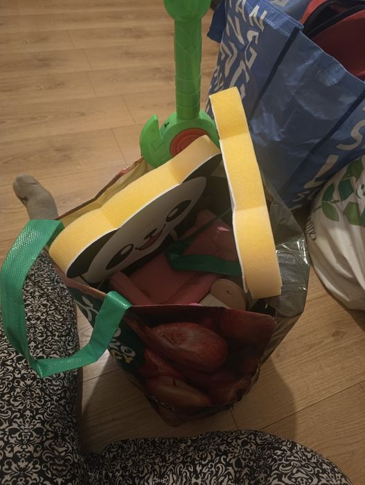 Oddam za darmo zabawki, ale porozdzielam na kilka osób