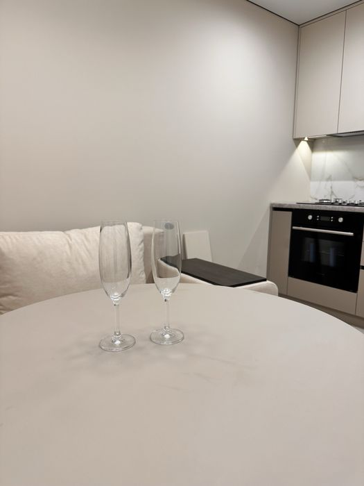 Продаж сучасної 2 кімнатної квартири по вул. Смакули