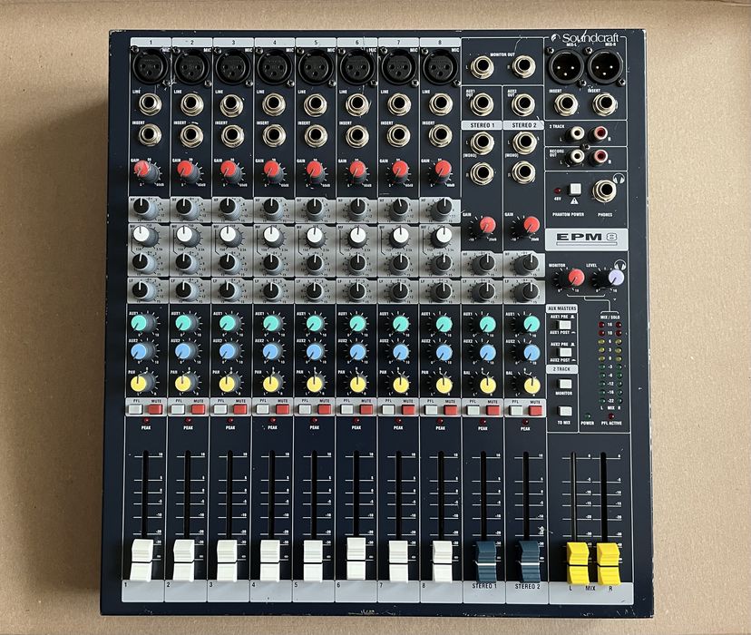 Продам Soundcraft EPM8 мікшерний пульт під ремонт.