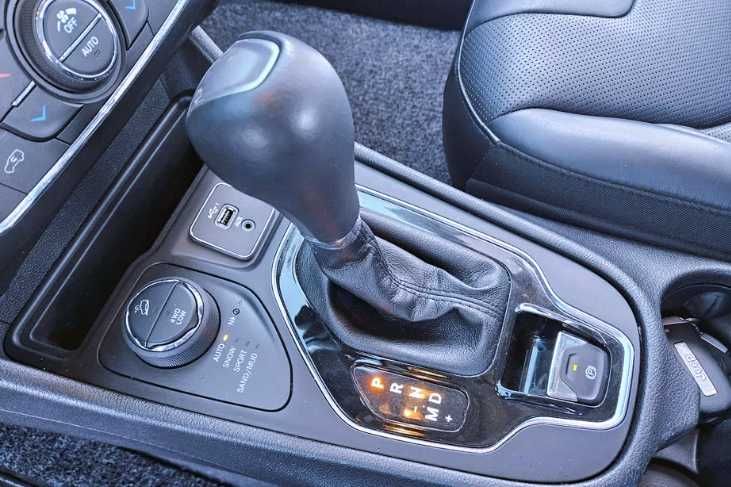 Надійний Дизельний Jeep Cherokee 4x4 Overland