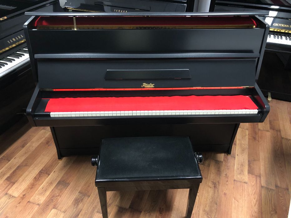 Pianino czarne Rosler petrof