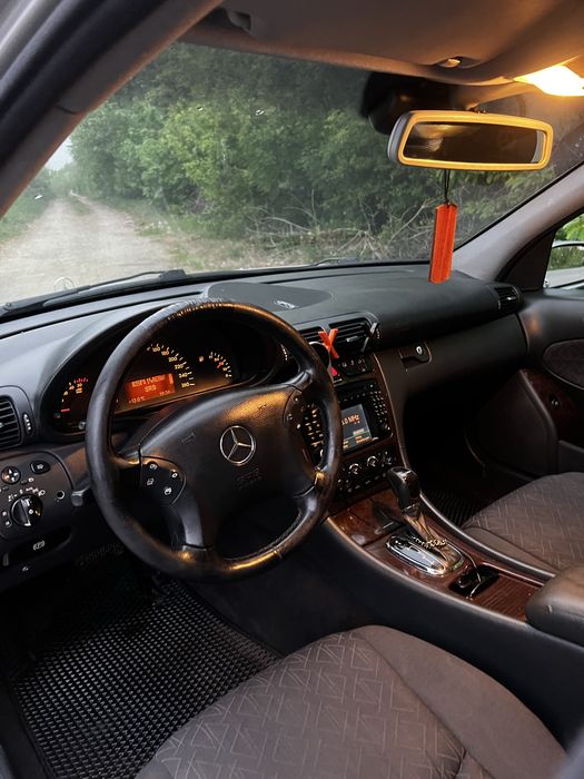 Mercedes-Benz C220 2.2 CDI W203 Elegance — Автомат
