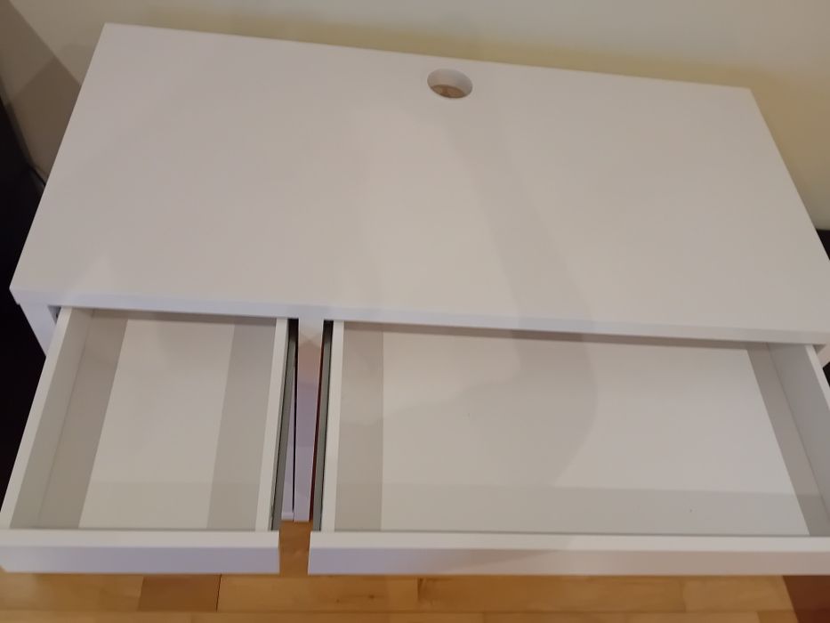 Secretária Micke do IKEA