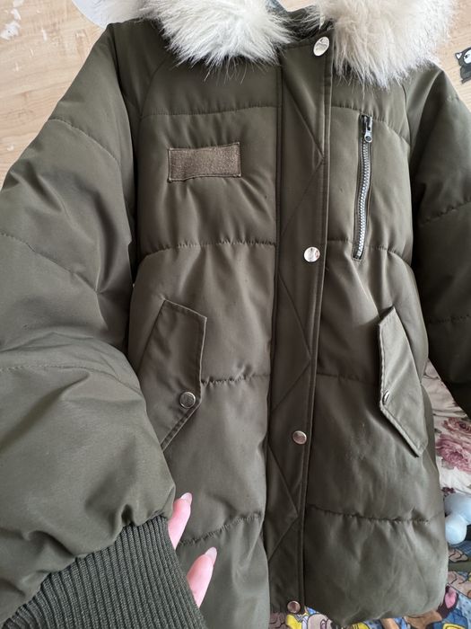 Продам теплую зимнюю куртку