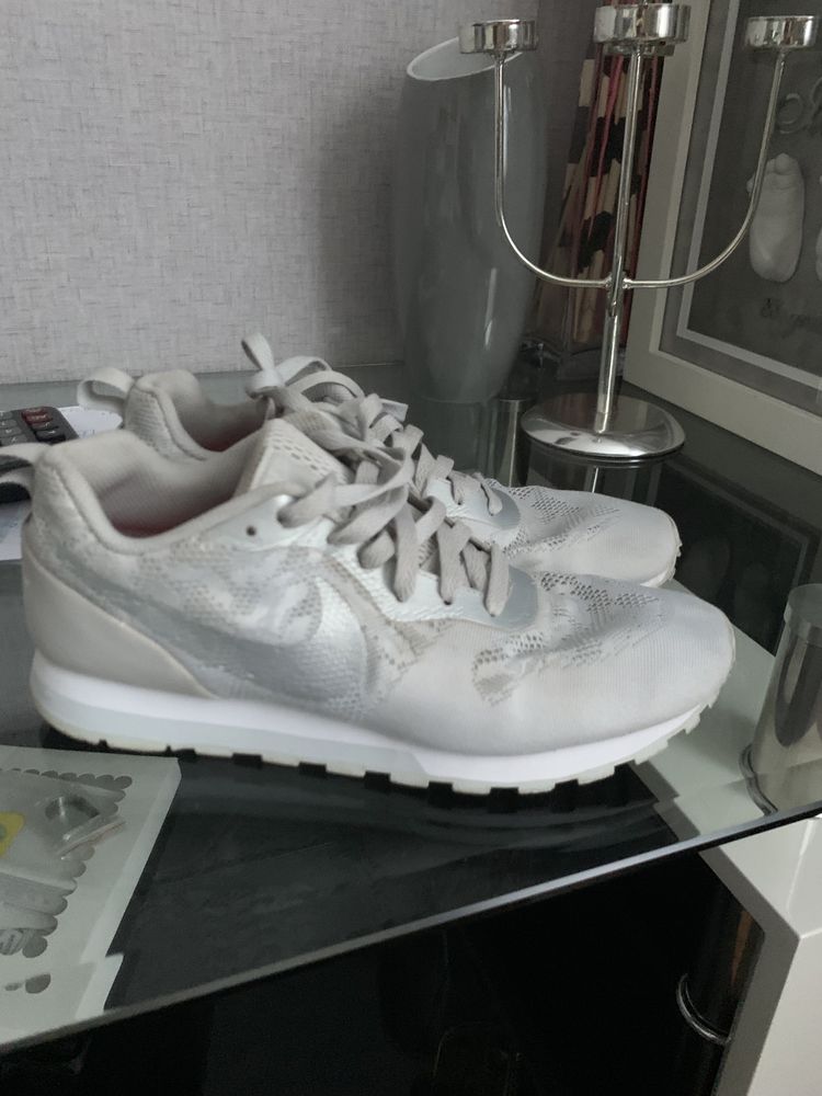 nike 800 Olx