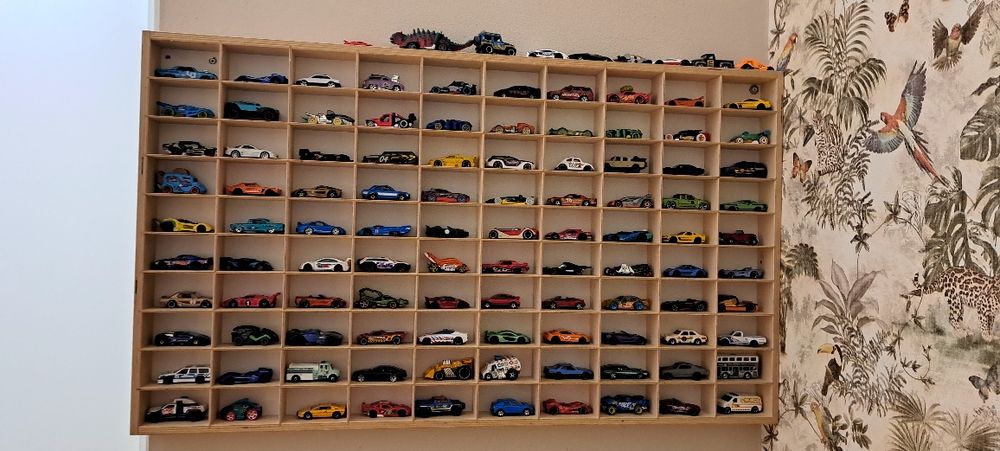 Zestaw 100szt hot wheels plus półka