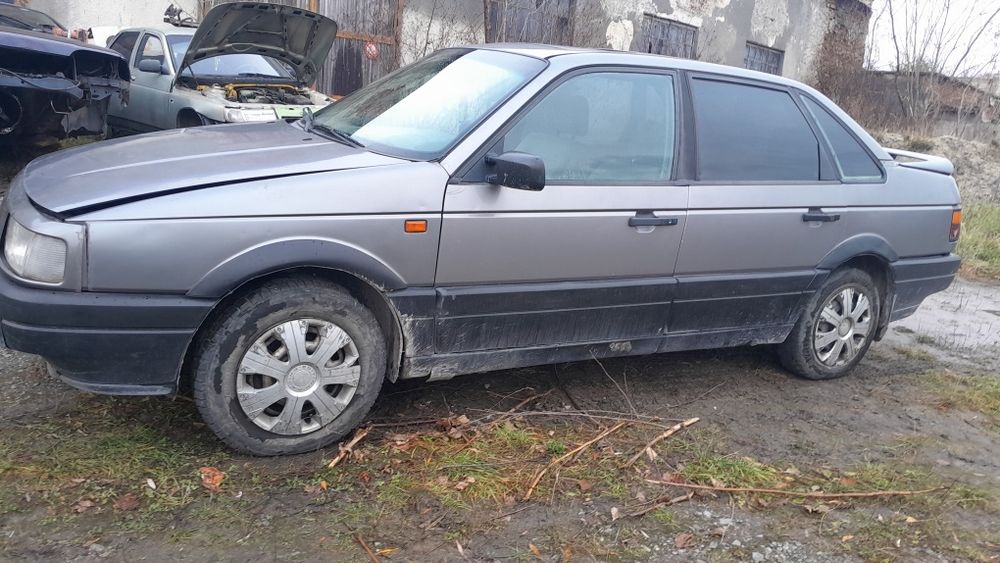 Продам фольсфаген пасат б3 2.0 газ бензин