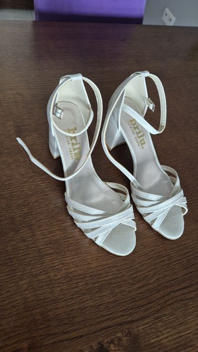 Buty ślubne NOWE Brilu 38 ecru z połyskiem
