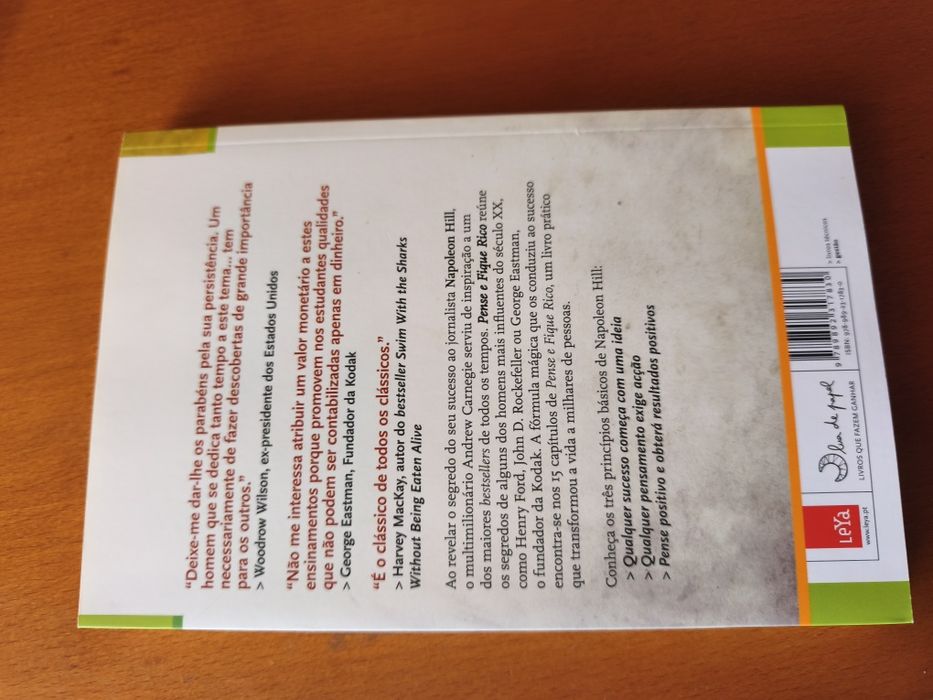 Livro "Pense e fique rico"