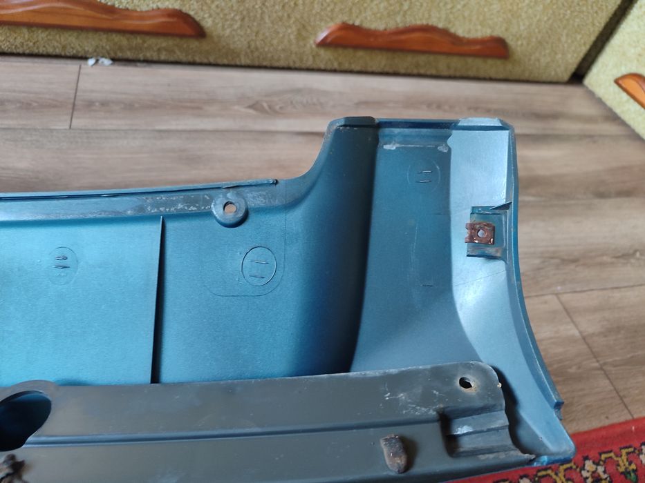 Спойлер багажника ваз 2111