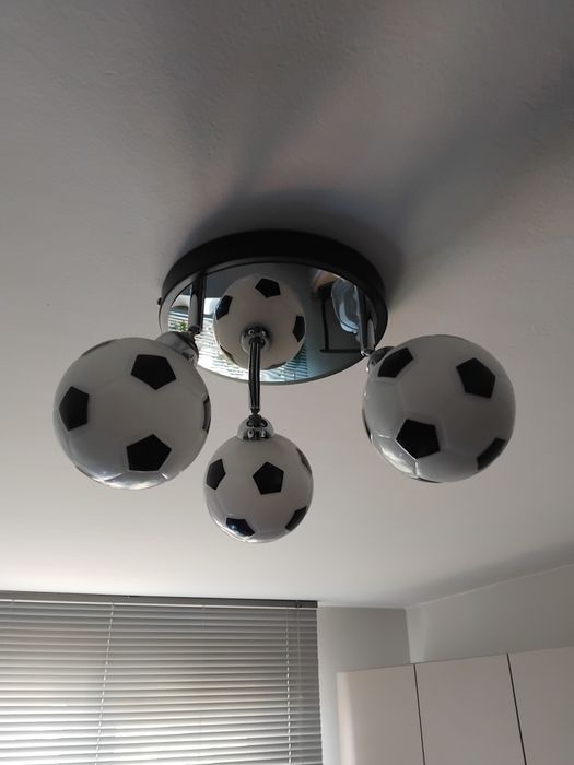 Lampa sufitowa pilka nożna
