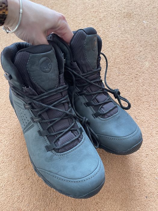 Продам мужские ботинки Mammut