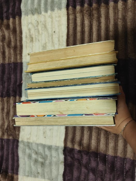 Носов Незнайка на луне 
Носова Приключения Незнайки и его дру