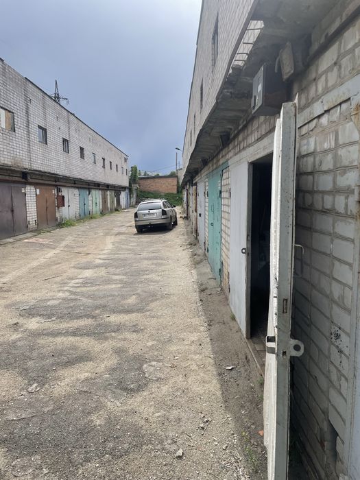 Гараж Капитальный  Валентиновская 64 АГК «Автомобилист»