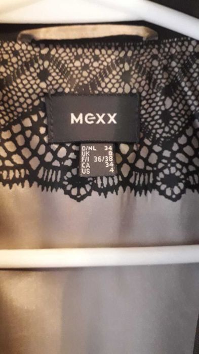 Продам женский брючный костюм MEXX
