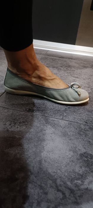 Baletki ażurowe skórzane