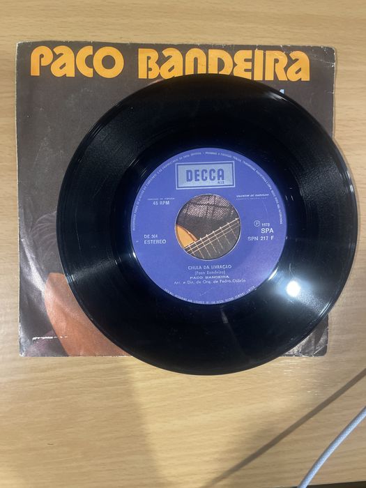 Paco Bandeira single
