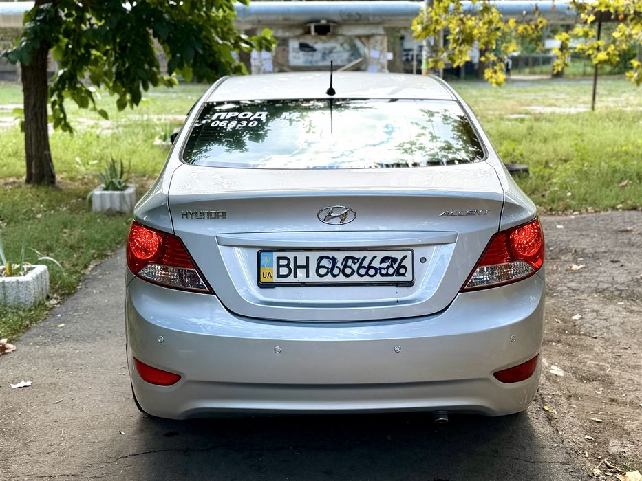 Hyundai Accent 2011г Полноценый Автомат