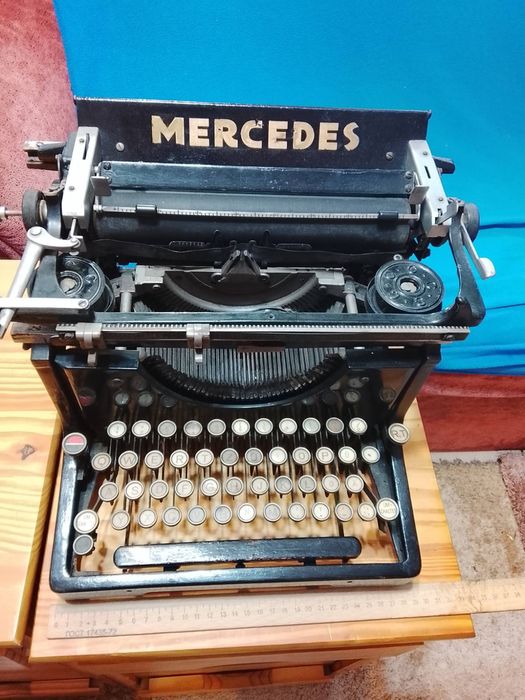Печатная машинка Mercedes. 1941 г. Раритет